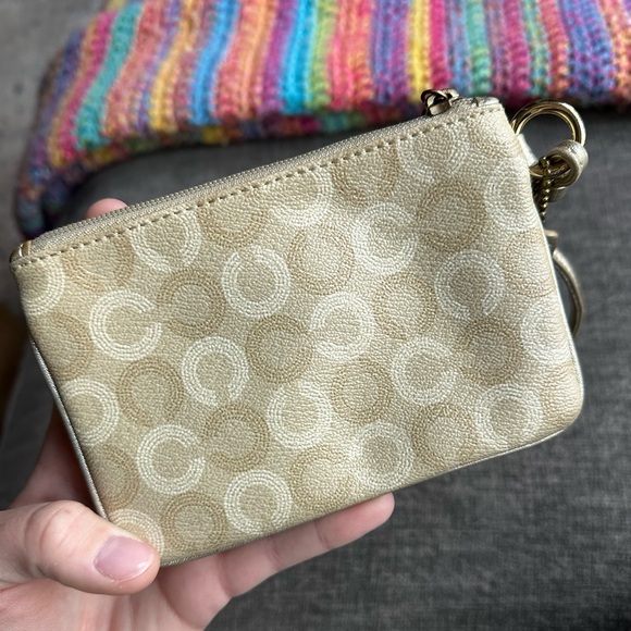 Vintage Y2K Gold Coach Wristlet - Picture 2 of 10
